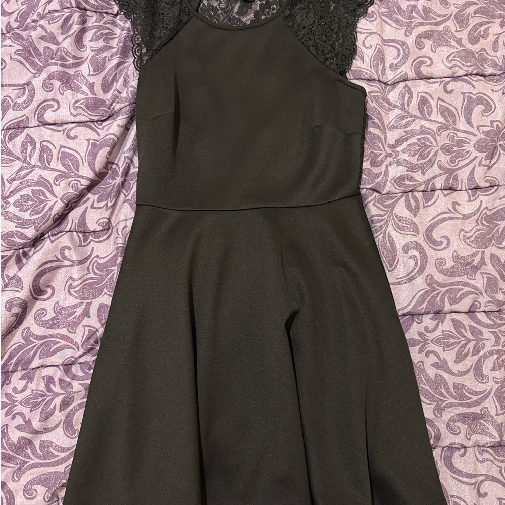 Forever 21 | Black Lace Mini Dress